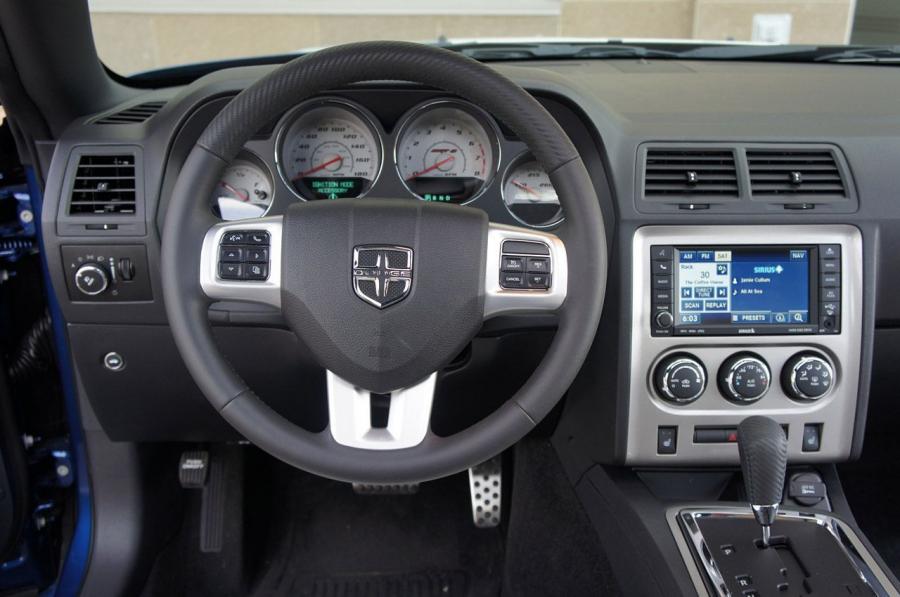  Dodge Challenger SRT8 392 2011 года  (фото 81 из 115)